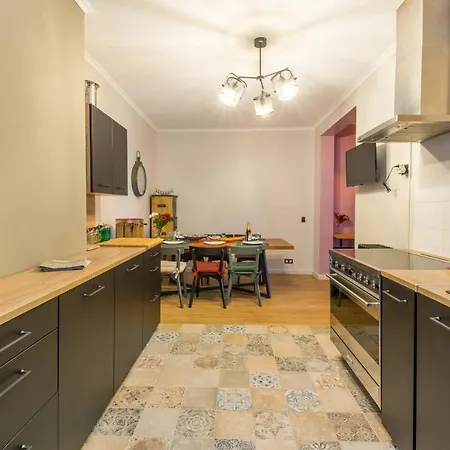 Apartment L'authentique - - Spacieux - Wifi - Parking Prox *