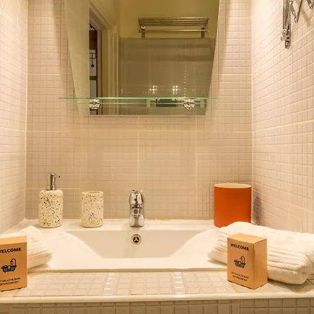 Apartment L'authentique - - Spacieux - Wifi - Parking Prox Pezenas