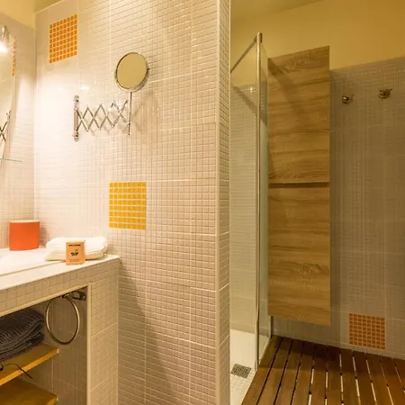 Apartment L'authentique - - Spacieux - Wifi - Parking Prox
